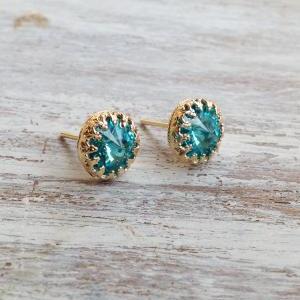 Gold earrings, aquamarine earrings,..
