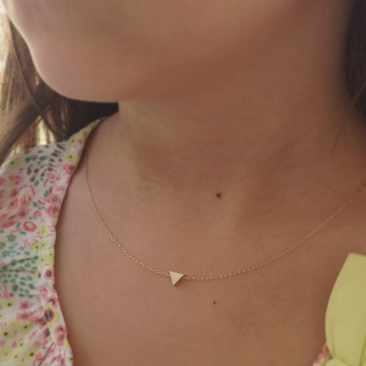 gold necklace, triangle necklace, tiny gold triangle necklace, triangle, geometric jewelry D22