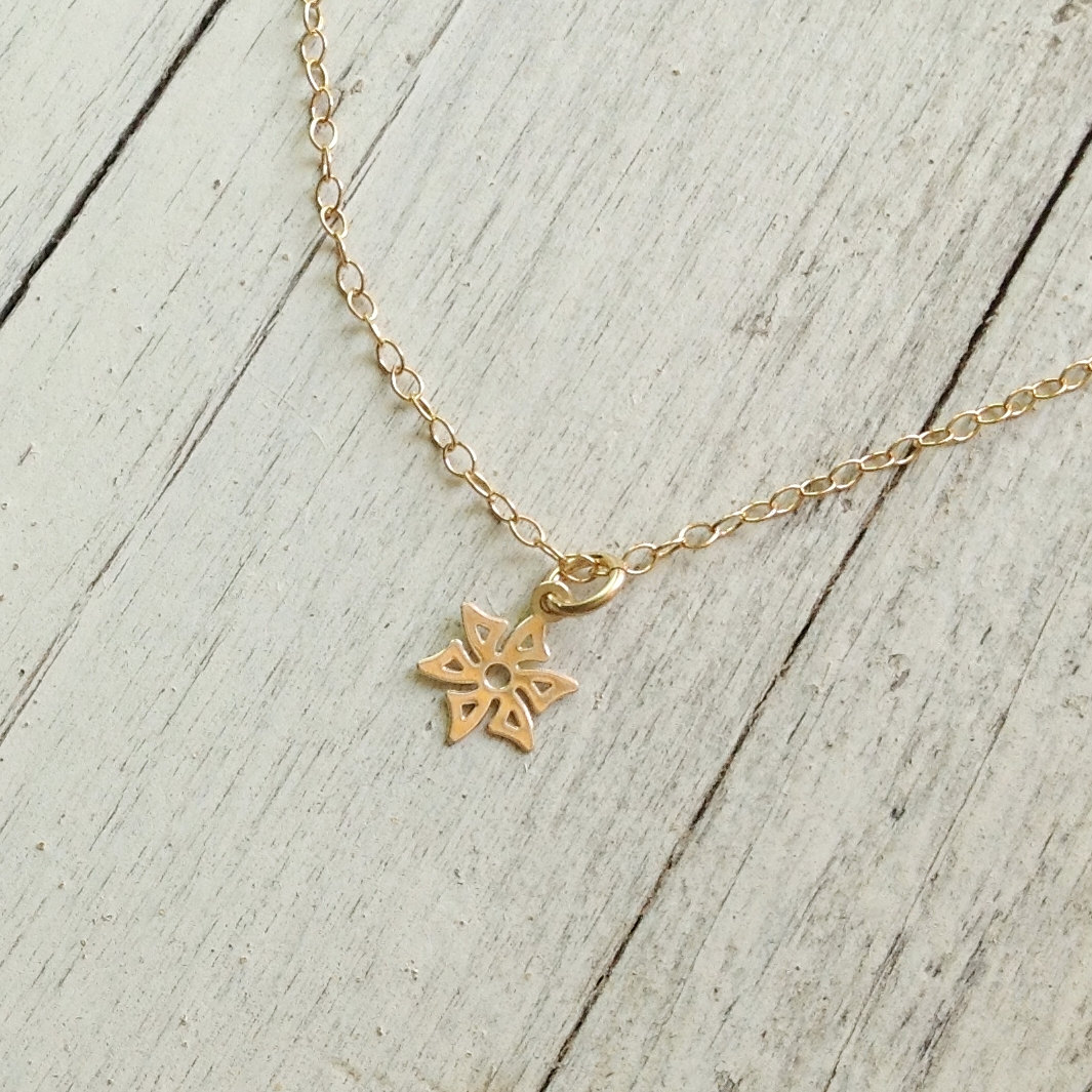 Gold Necklace, Simple Necklace, Tiny Gold Necklace, Petite Jewelry, Flower Necklace, Charm Necklace -d18